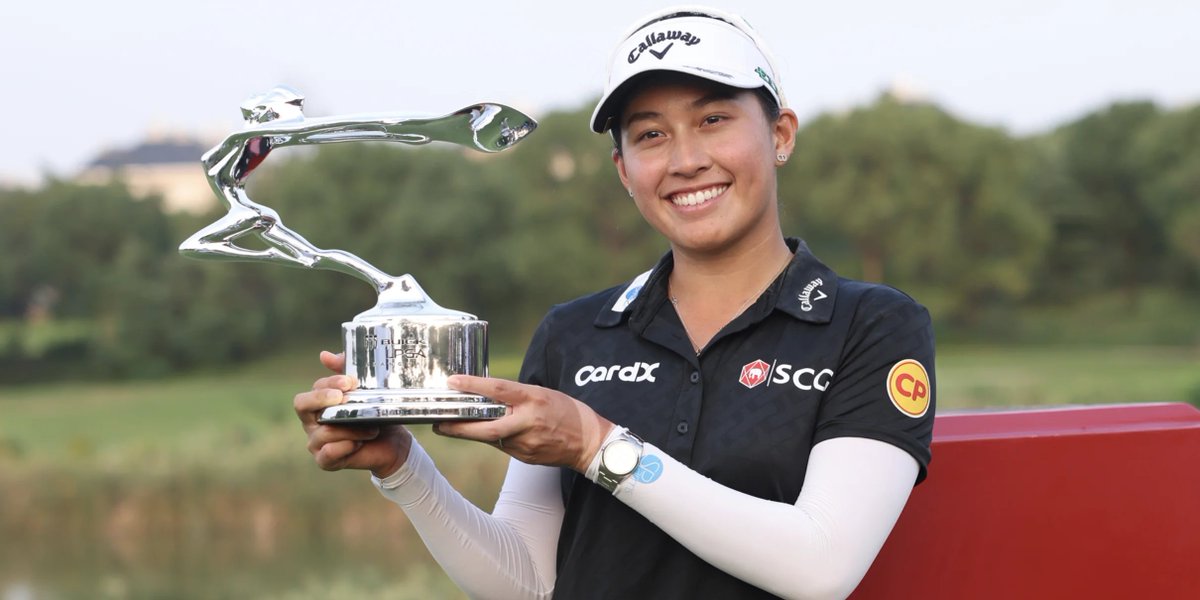 Jeeno Thitikul triomphe en playoff au Buick LPGA Shanghai

Pour lire l'article : swing-feminin.com/jeeno-thitikul…
#BuickLPGA #JeenoThitikul #LPGA #GolfFeminin #Playoff