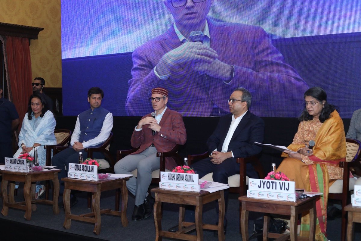 Rajiv_Gandhi's tweet photo. It was a pleasure hearing the Chief Minister of Jammu & Kashmir, Mr. Omar Abdullah, at the FICCI National Executive Committee Meeting held in Srinagar.

Mr. Omar Abdullah’s speech reflected humility, transparency, and determination, with a firm commitment to fast-track investments in J&K.

Congratulations to Mr. Anant Goenka on being elected President-Designate of FICCI.

Grateful to Mrs. Jyotsna Suri for being a wonderful host.

As Amir Khusrow aptly beautifully wrote about Kashmir “Agar firdaus bar roo-e zameen ast, hameen ast-o hameen ast-o hameen ast.” (If there is a paradise on earth, it is this, it is this, it is this.)

@ficci_india 
@OmarAbdullah 
@anantgoenka 
#Srinagar 
#JammuAndKashmir 
#jammukashmir 
#ficcinecm 
@lalit