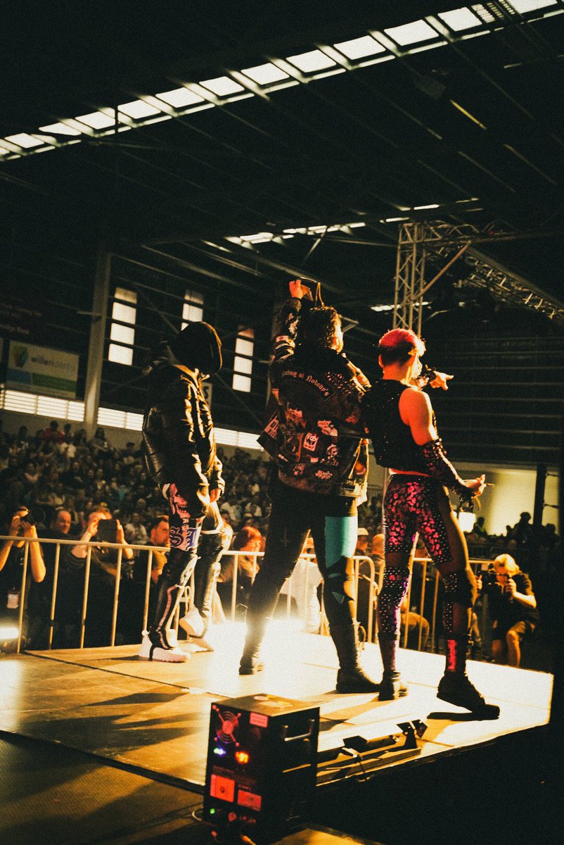 JamesHartnesspw's tweet image. 𝐎 𝐍 𝐄 × 𝐎 𝐅 × 𝐔 𝐒 

📸:honeybombarts