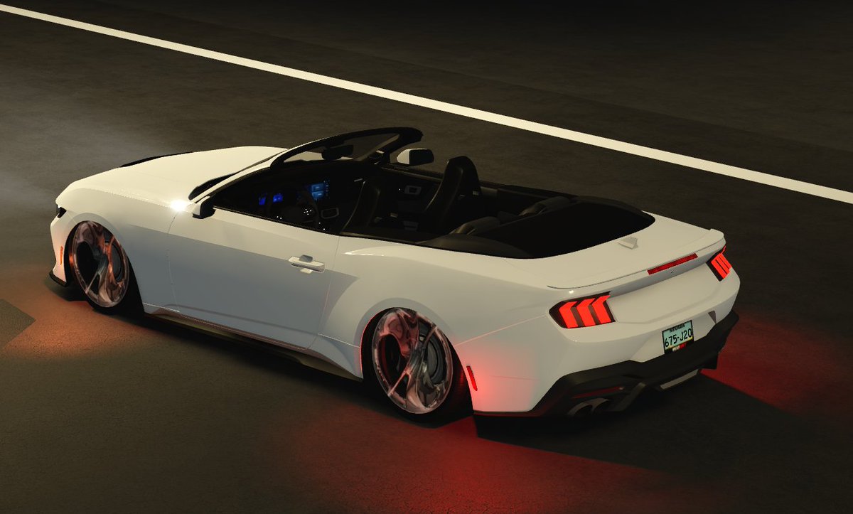 GrapeDoggo's tweet image. Arelli Assassyn rims but in Roblox Greenville
They go pretty hard ngl