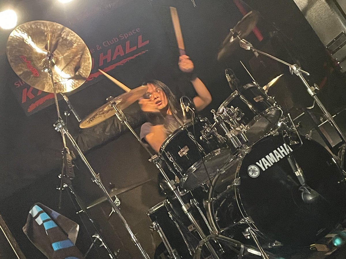 2025.10.13

KAZOO HALL

GOAT

TORAさんfeat.撮ってたのに
昨日の動画どれも音声乗ってなかった😭😭😭
やっぱ轟音浴びてととのうタイムって必要よな🧘‍♀️