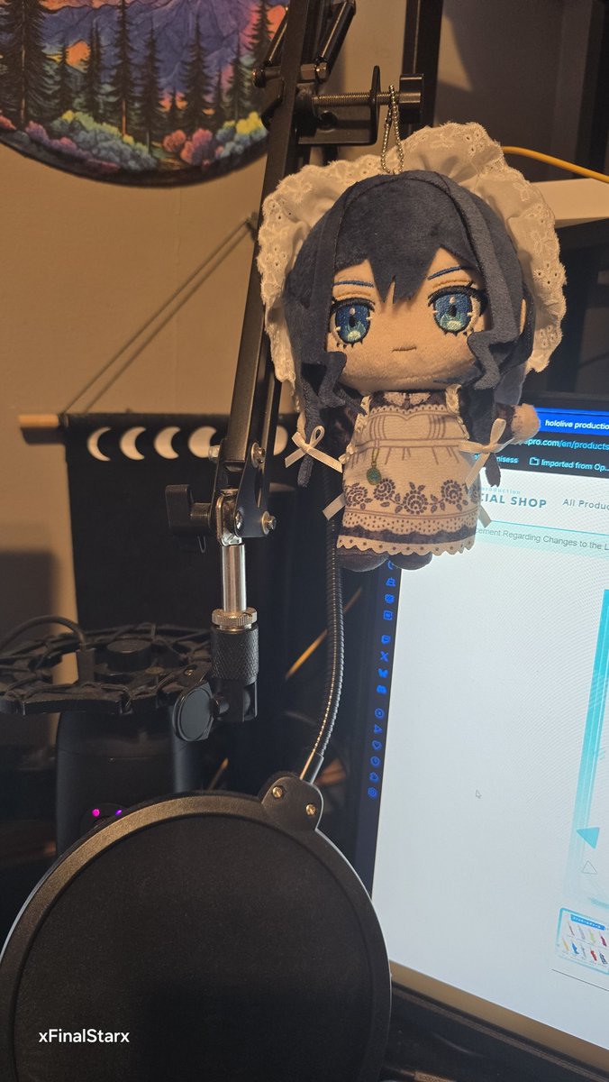 I will always have Maidronii to keep me company while streaming now!! 🥰🥰