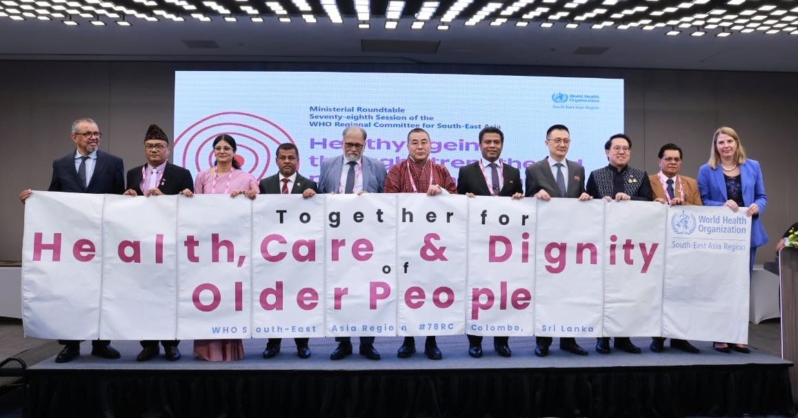 WHOSEARO's tweet photo. At #RC78, Member States of WHO South-East Asia Region adopted the 'Colombo Declaration on Healthy Ageing', advancing commitment towards the health and wellbeing  of its ageing population, expected to double by 2050.

The Colombo Declaration calls for 

▶️ integrated, right-based, person-centered and gender sensitive care for older persons tailored to their needs, preferences, and choices
▶️ strengthening data systems to inform, monitor and recalibrate programs
▶️ harnessing digital health innovations to improve access, efficiency, and quality of care

🔗 https://t.co/ZNJbCRMC9k

#RC78 #HealthyAgeing #WHOSEARO #HealthForAll #PrimaryHealthCare @MoHBhutan @MoHFW_INDIA @MoHmv @mohpnep @MoH_SriLanka @pr_moph @MdSTimorLeste