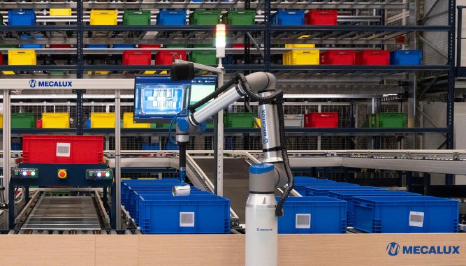 Vous entendez toute la journée "Il faut travailler plus ! Plus longtemps ! Les autres pays le font !"
C'est totalement idiot. C'est un logiciel dépassé qui n'a pour objectif que de supprimer la retraite.
La robotisation, l'automatisation, l'IA, la digitalisation permet de