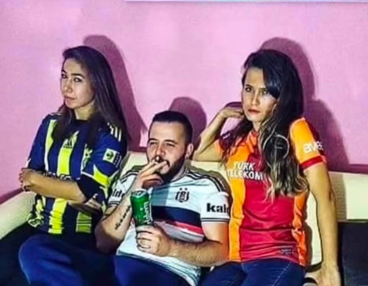 Bu renkli œ neden başkasının siki ile gerdeğe giriyor ? Sana 5i ben attım ama 8i en iyi Liverpool’dan yedim. Tuzladan mı yeseydim mk