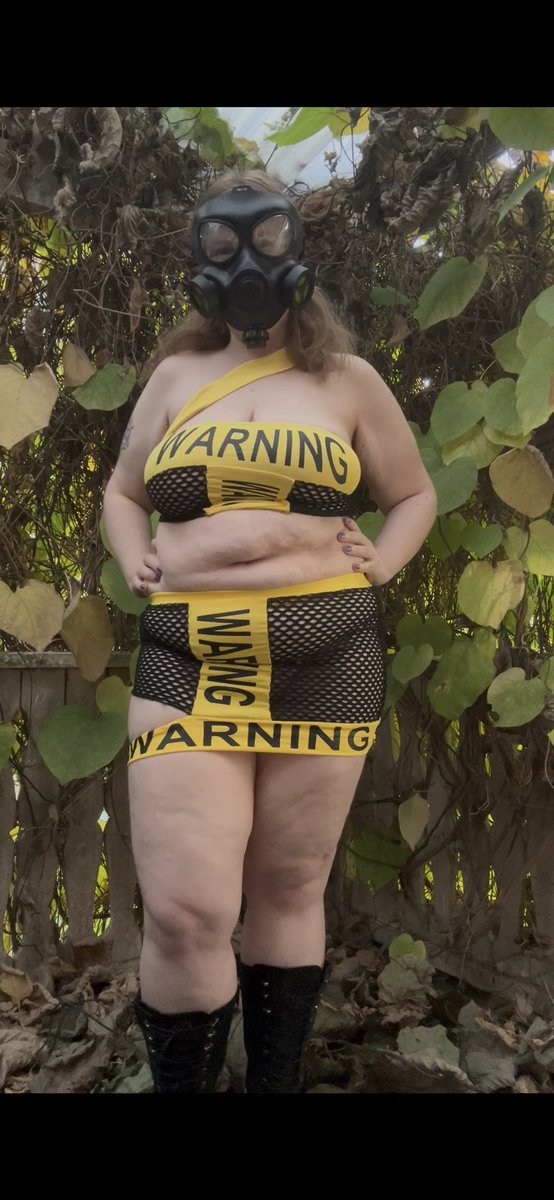 ErskathetB's tweet photo. I dag är jag mysig! 🎥☎️👩‍💻💬🍆

Vill du återbefolka jorden med mig? Du hittar min hemsida med kontaktuppgifter i min profil. Puss! https://t.co/WQhbLiW5Z1