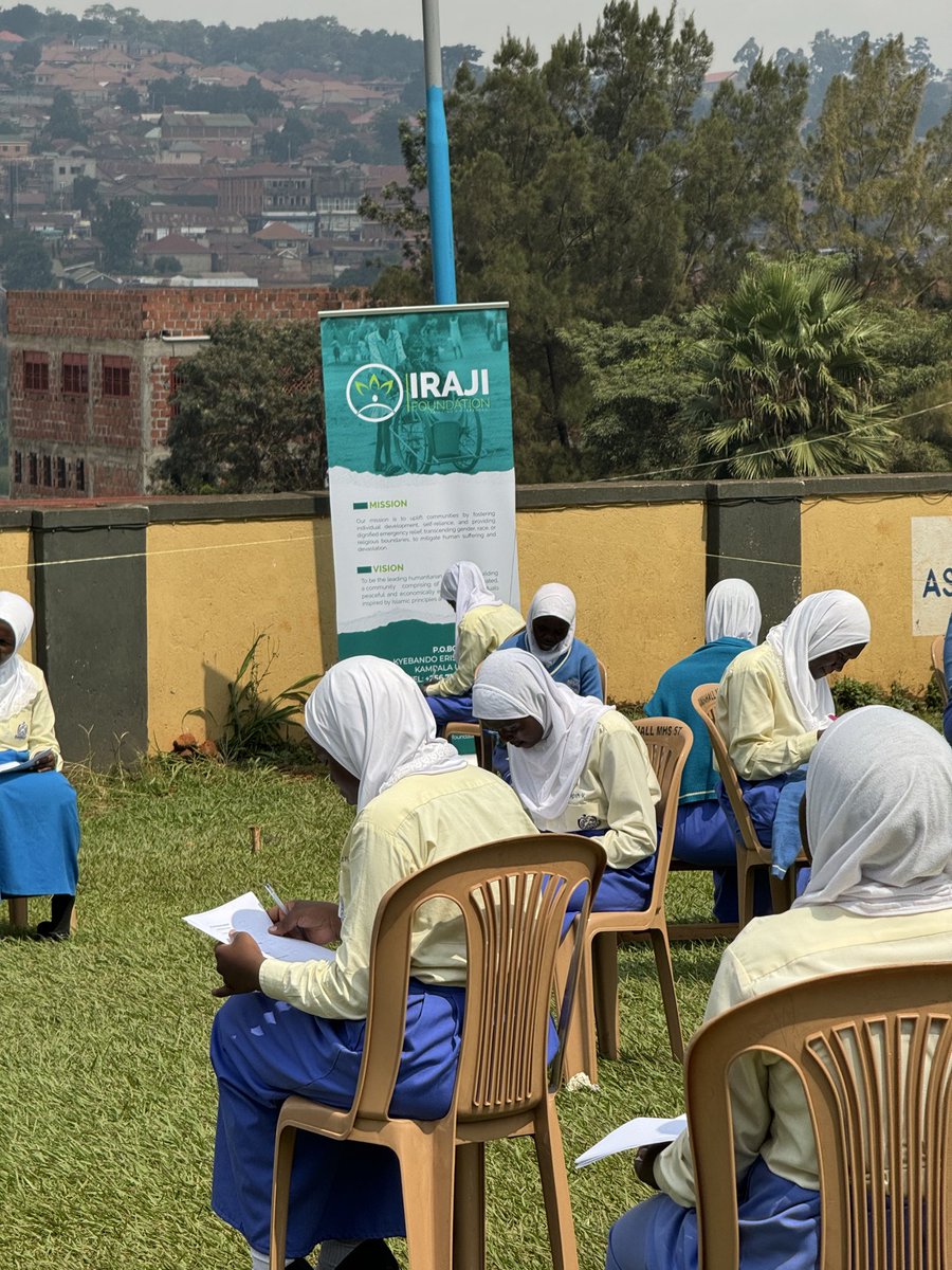 IrajiFoundation's tweet image. As Uganda approaches the 2026 elections, youth:
Democracy&apos;s core is your active participation through informed voting &amp;amp; holding leaders accountable.
Your voice shapes a just future.
#YouthEmpowerment #UgandaElections #DemocracyMatters #presidentialdebate
#UgVotes2026…