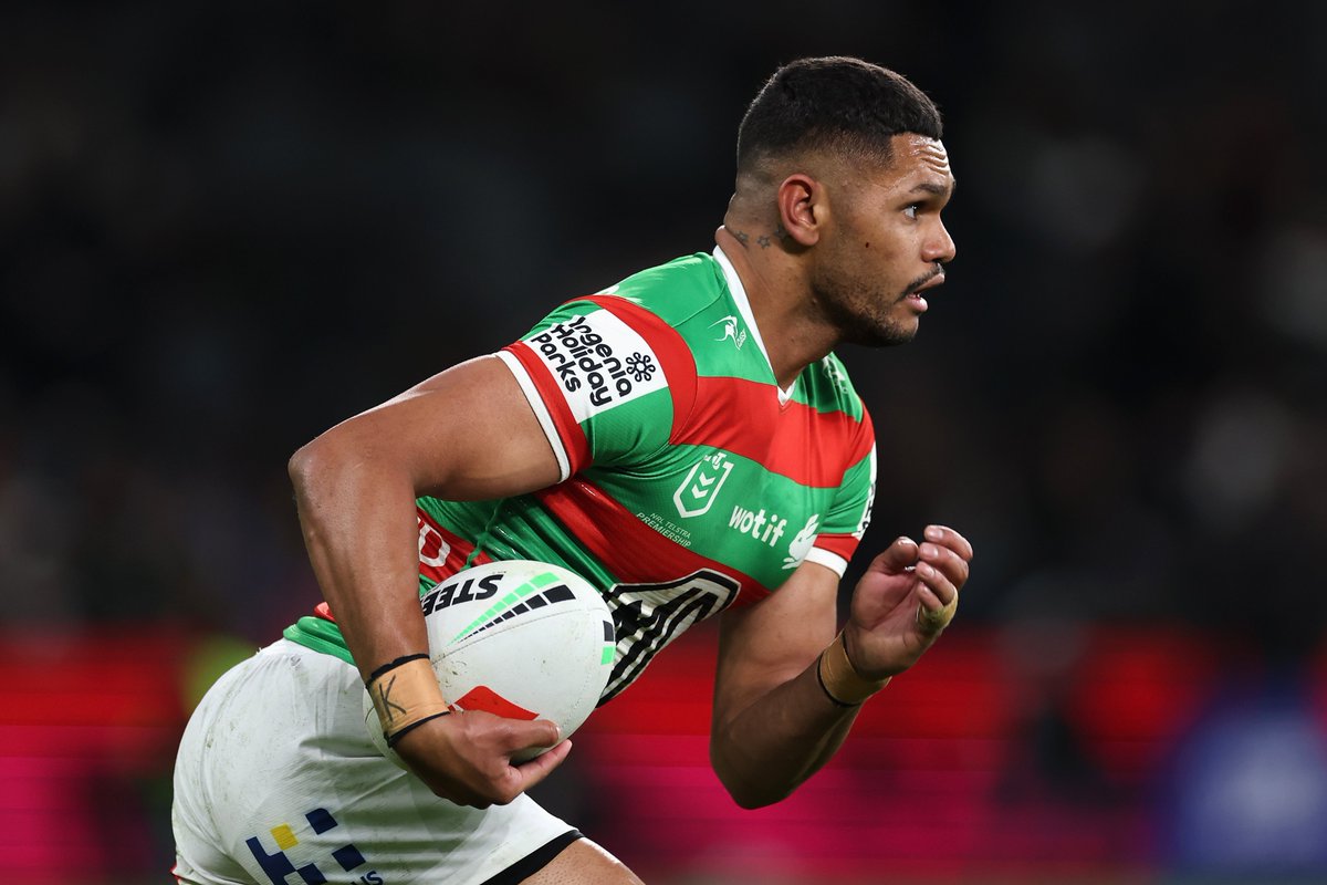 A young Rabbitohs' star has been arrested over alleged domestic violence offences.

READ MORE: bit.ly/474xvbT | #NRL