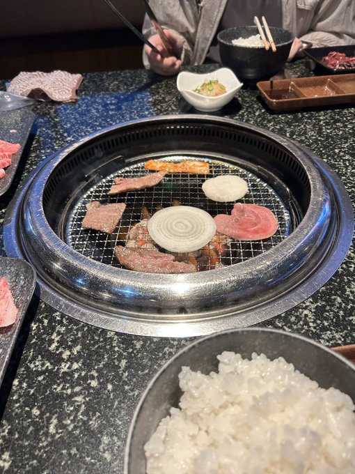 HKK29(人の金で食う肉) 