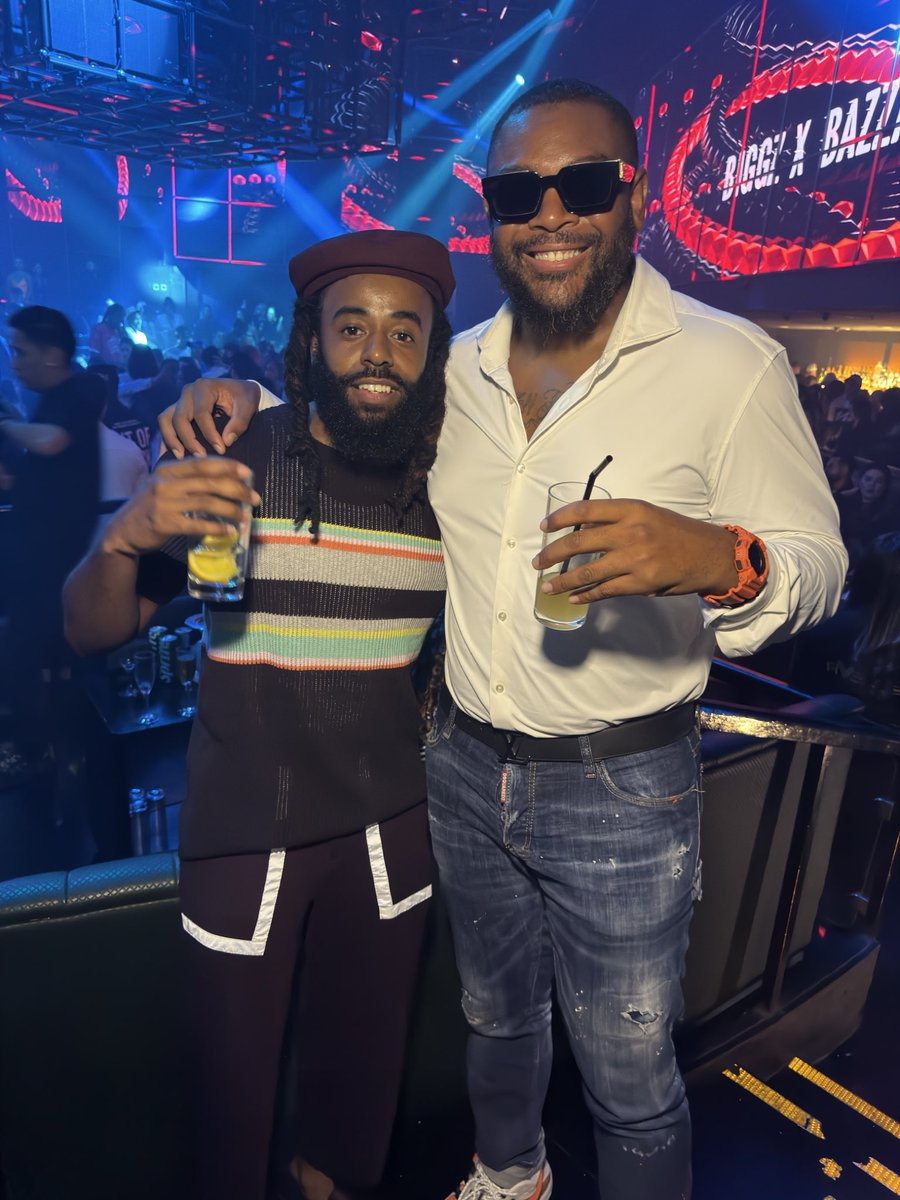 HerbieFullyLoad's tweet photo. We have a time in Dubai 🇦🇪 cheers 🥂 good life https://t.co/Hygcw3ARk8