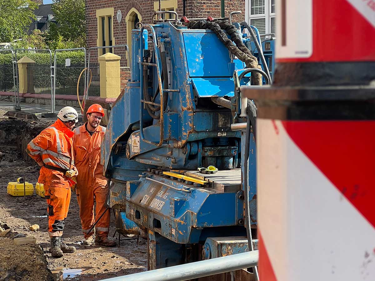When a large section of Broughton Road in South Shields collapsed due to a sink hole, we were ready to shore-up the street with #SheetPiles

sheetpilinguk.com/sheet-piles-sh…