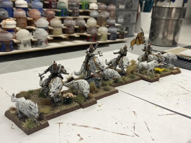 Avernia: Wolf Riders of Avernia by @AlexDipa
These Wolf Riders, with their unmatched swiftness stand as a formidable force on the battlefield. 
Get yours at: loom.ly/CfgD_Cc
-
#citiesofsigmar #empire #the9thage #warhammer #aos #3dprint #dnd  #lastswordminiatures