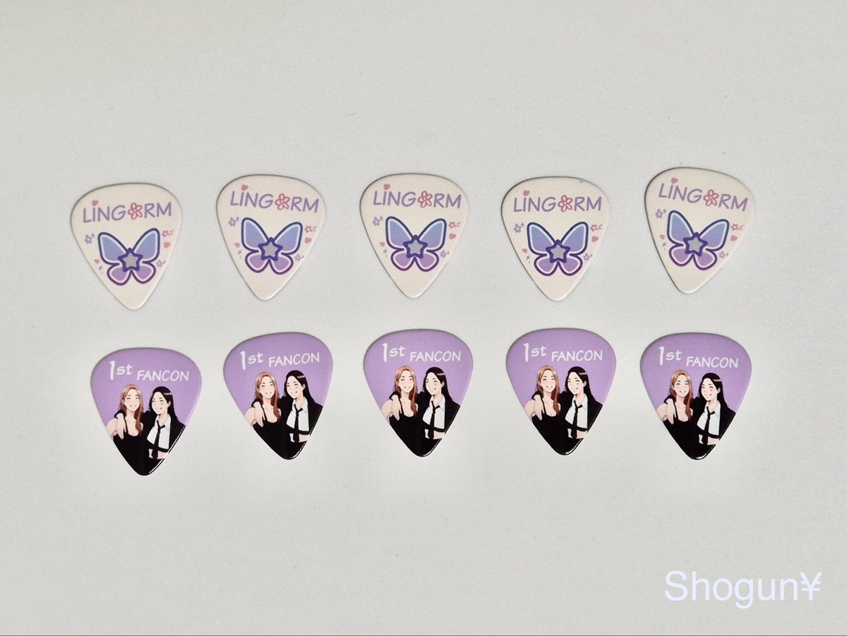 somshogun07's tweet image. ⒼⒾⓋⒺⒶⓌⒶⓎ 🦋 💫🌟🎸
HER & HERS LINGORM 1st FANCON
เป็นการทำ Giveaway ครั้งแรกในชีวิตเลยค่ะ
เพราะแค่ตัวเองอยากมีไว้อันนึง
ก็ทำแล้วบินไปแจกมันซะเลยยย ☺️✈️
ใครอยากได้จริงๆ หรือเล่นกีตาร์ ทัก สะกิดมาก่อนได้เลยนะคะ แล้วเจอกันที่
📍อิมแพค 8.11.25 TBC location ค่า…