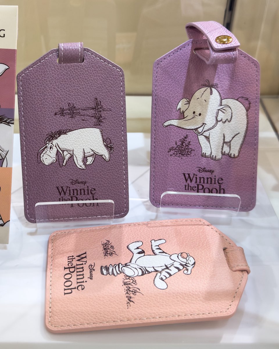 くすみカラーがおしゃれ☆ ディズニーストア くまのプーさんの