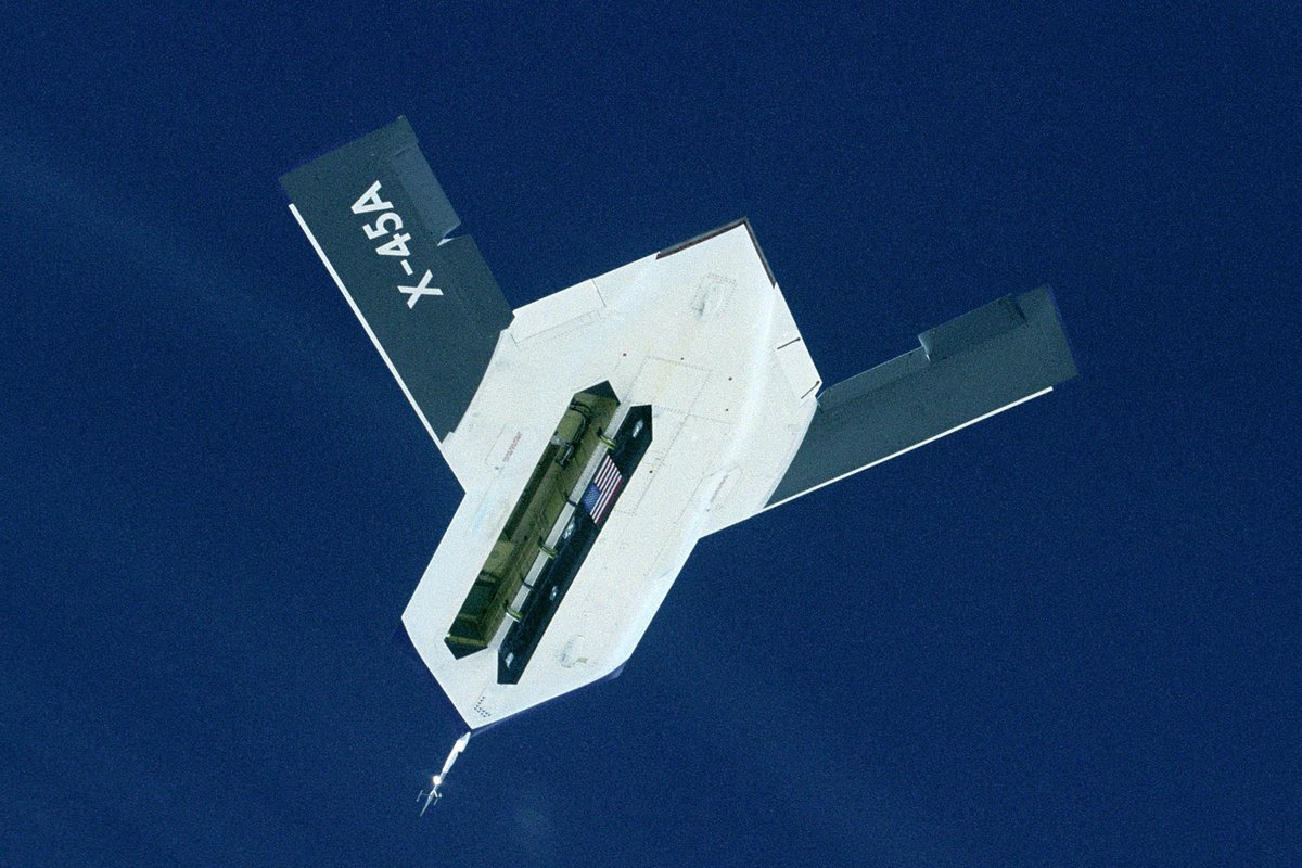 Boeing X-45 below view