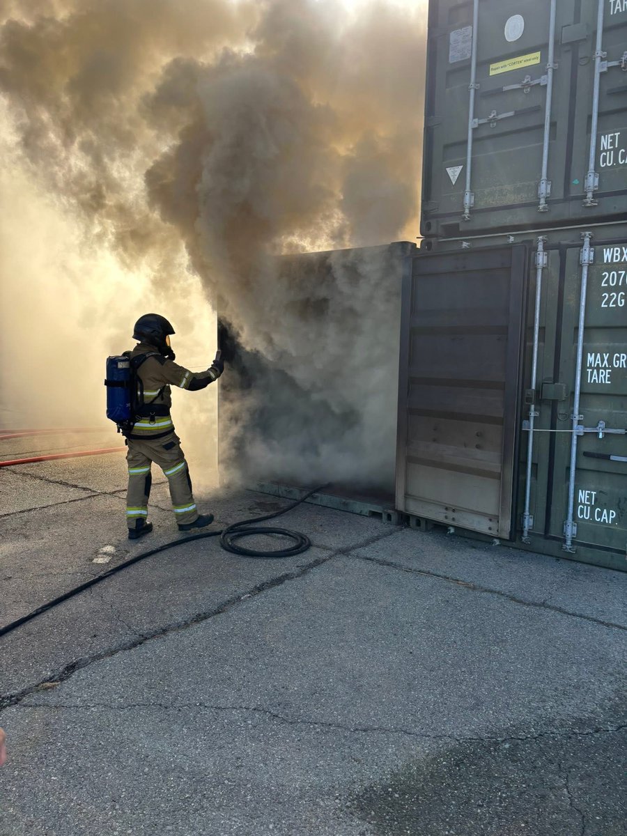 bfcyprus's tweet image. Last week, DFR firefighters from all structural fire stations and RAF firefighters from Akrotiri attended two OpBAWA courses at Ay Nik Fire Station. Well done to all 🔥🚒

#BritishBases #Cyprus #FireStation #Courses