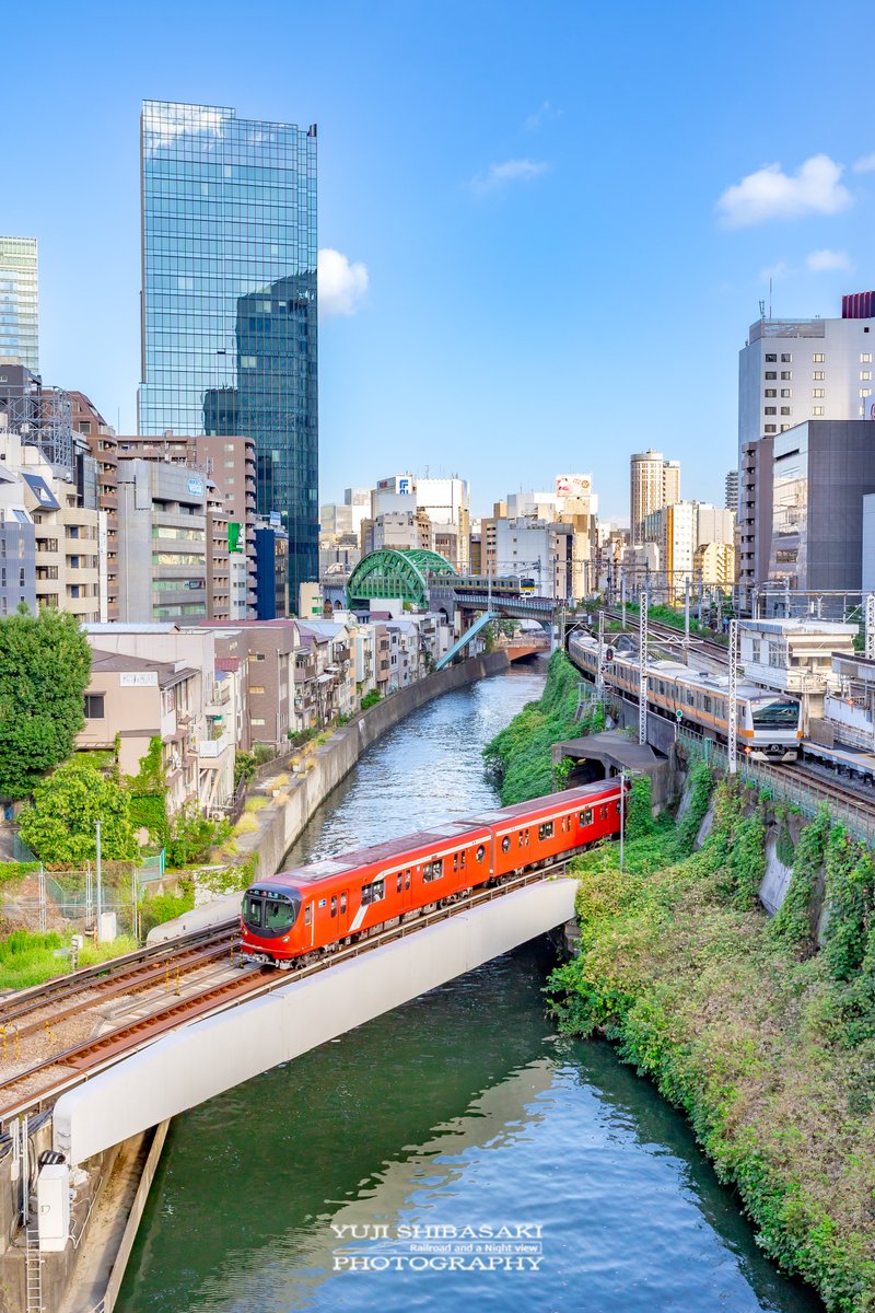 Yuji_48's tweet image. すずめの戸締まりのワンシーン