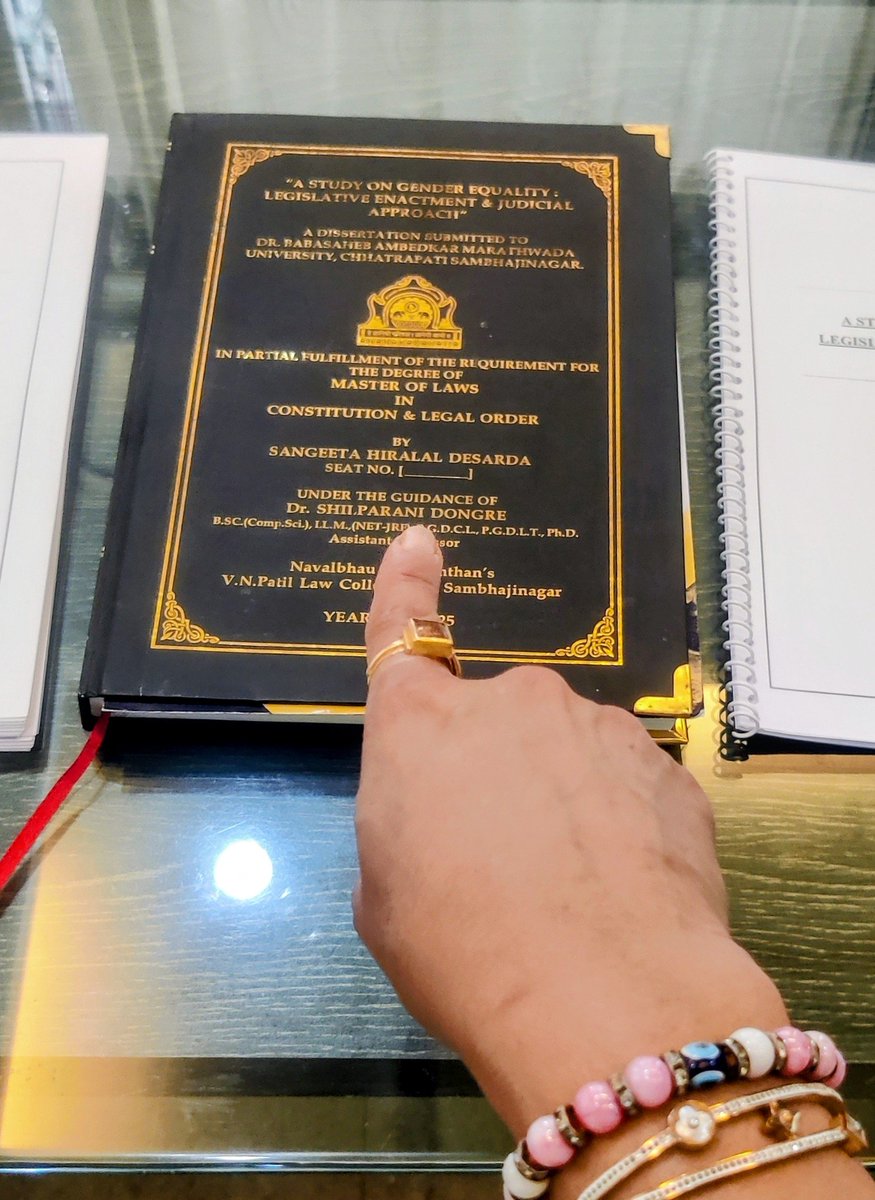 DesardaSangita's tweet image. Got my hand on my Research book .📖⚖️
Excited and I'm thrilled to finally announce that my Research Paper (Dissertation) on the topic "A study on geneder Equality :Legislative Enactment and judicial Approach" got A++grade in University Exam.
✨
#Research #University