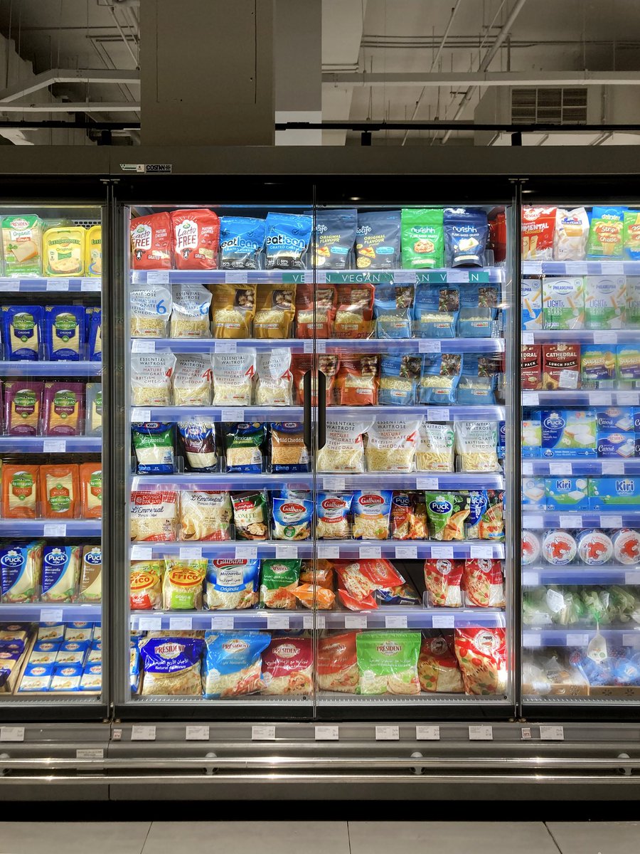ReciklerkoCans's tweet photo. π§β¨ in Dubai supermarket. Refrigerator packed with
every kind of grated cheese imaginable. Mozzarella and cheddar to parmesan and mixed blends. π¦πͺ
https://t.co/vaUtEdMEmu
#DubaiSupermarket #GratedCheese #Cheese #DairyDisplay #ColdSection #FoodDisplay #Supermarket #DubaiFood https://t.co/RVCJmr3poE