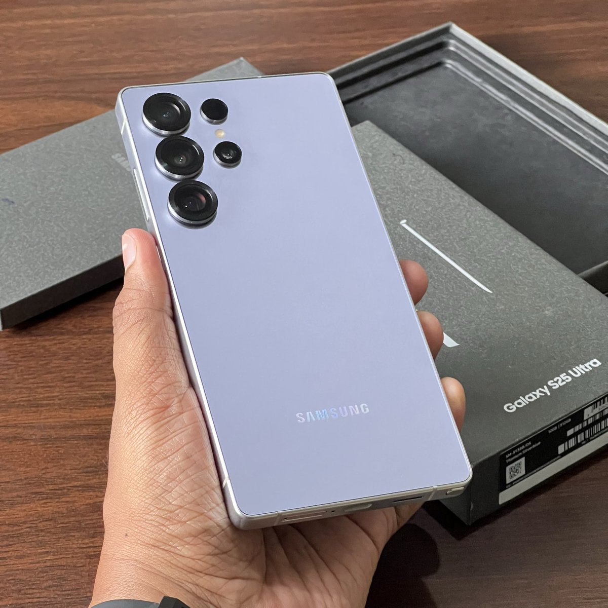 jodhafes's tweet image. Samsung S25 Ultra
Resmi SEIN garansi aktif sampai 15/01/2026
Ram 12gb, 512gb Memory
Mulus 99% like new
Fullset original

Harga 16.300.000
Lok Jogja / COD menyesuaikan 

WA 0812-3331-2818
Atau inbox
#samsungsecond #jualiphone #jualhpsecond #hpsecondjogja #iphonesecond