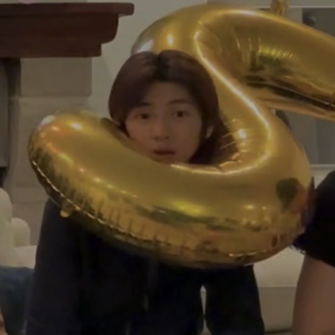 corithoon's tweet image. 푸하하