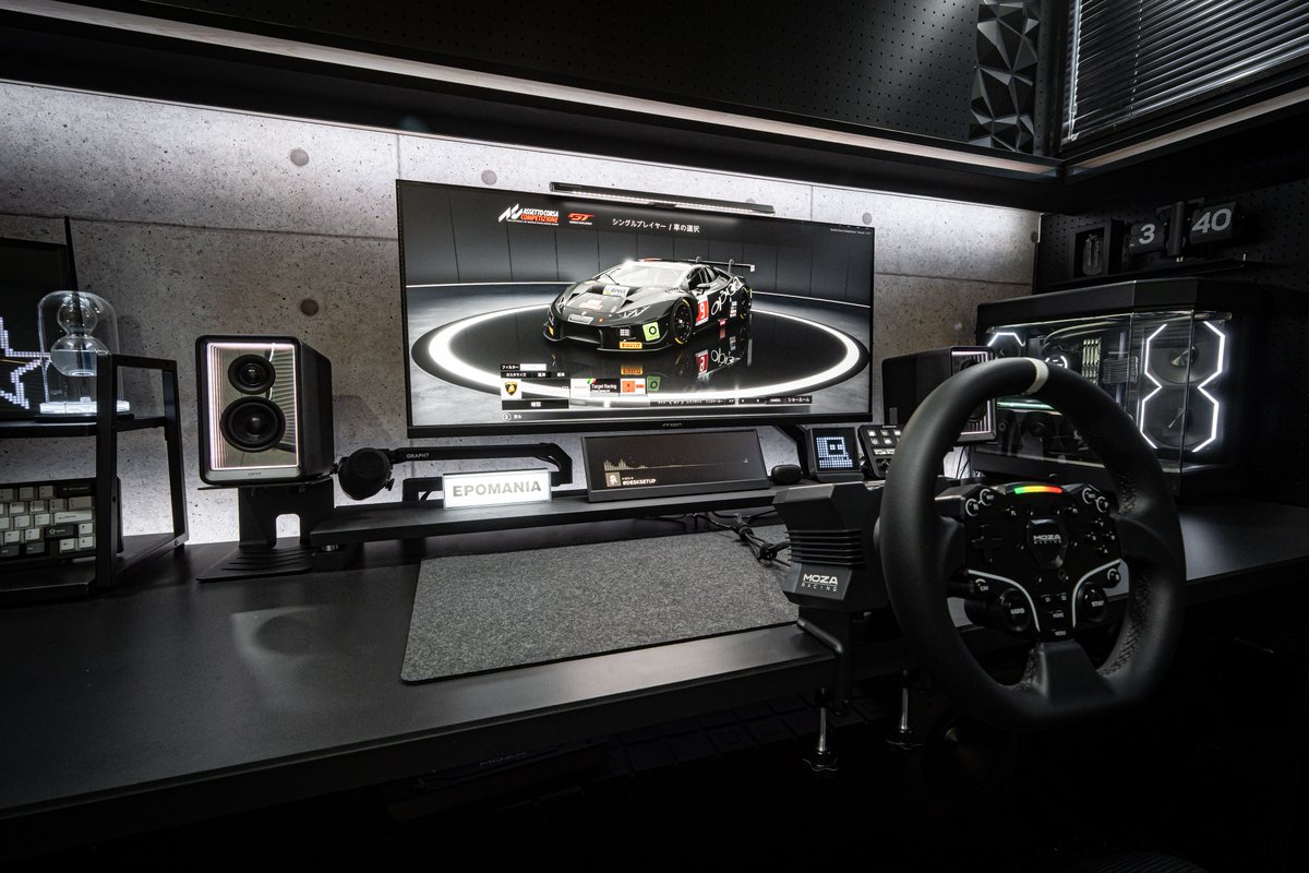 もしR5バンドルをゲットしたら、どんなデスクを作る？🤔

シンプルでクリーンな単色派？それともカラフルで個性あふれるスタイル？🎨✨
📸: <a href="/k_bou_9/">けーぶぅ</a> 

#moza #mozaracing #r5バンドル #デスク #ゲーム室 #シムレーシング #レーシング #ゲーミング部屋