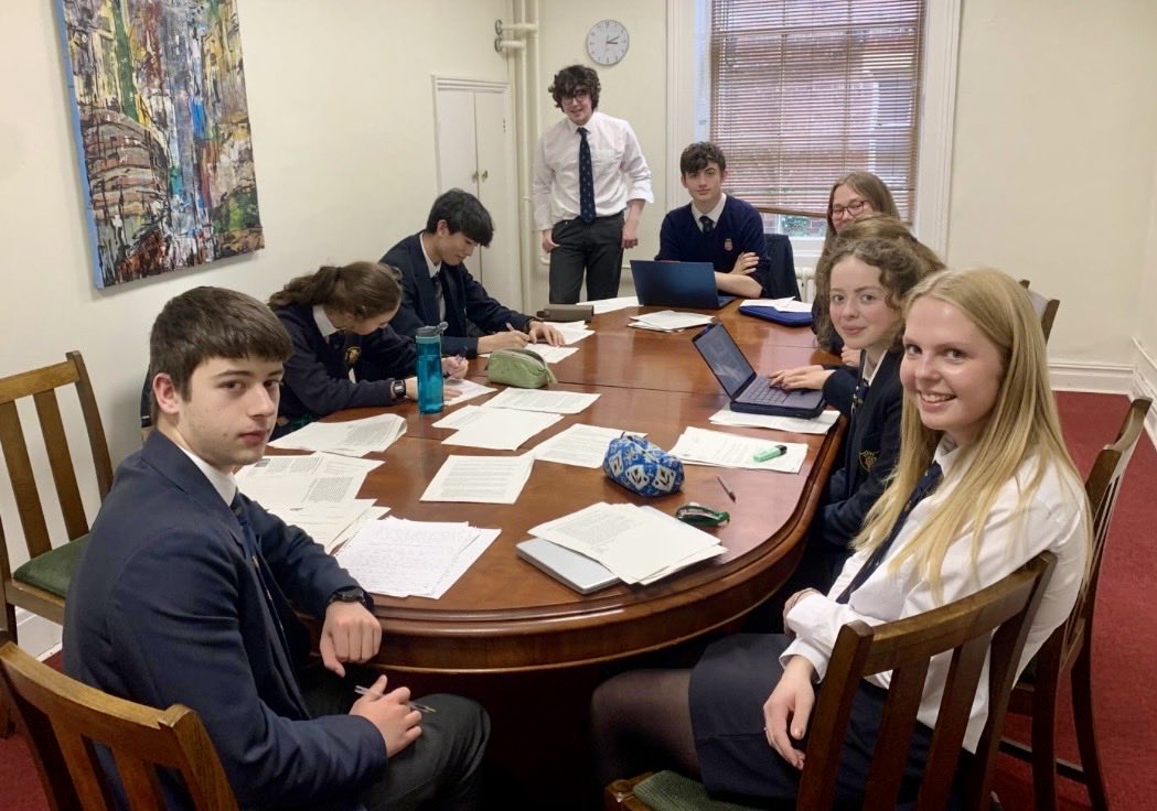 RiponGrammarSch's tweet image. These budding young RGS diplomats shone at a Model United Nations conference. Read more here: ripongrammar.co.uk/news/budding-d…
#modelUN #diplomacy #beyondtheclassroom #futureleaders #sixthform #boardingschool #yorkshire