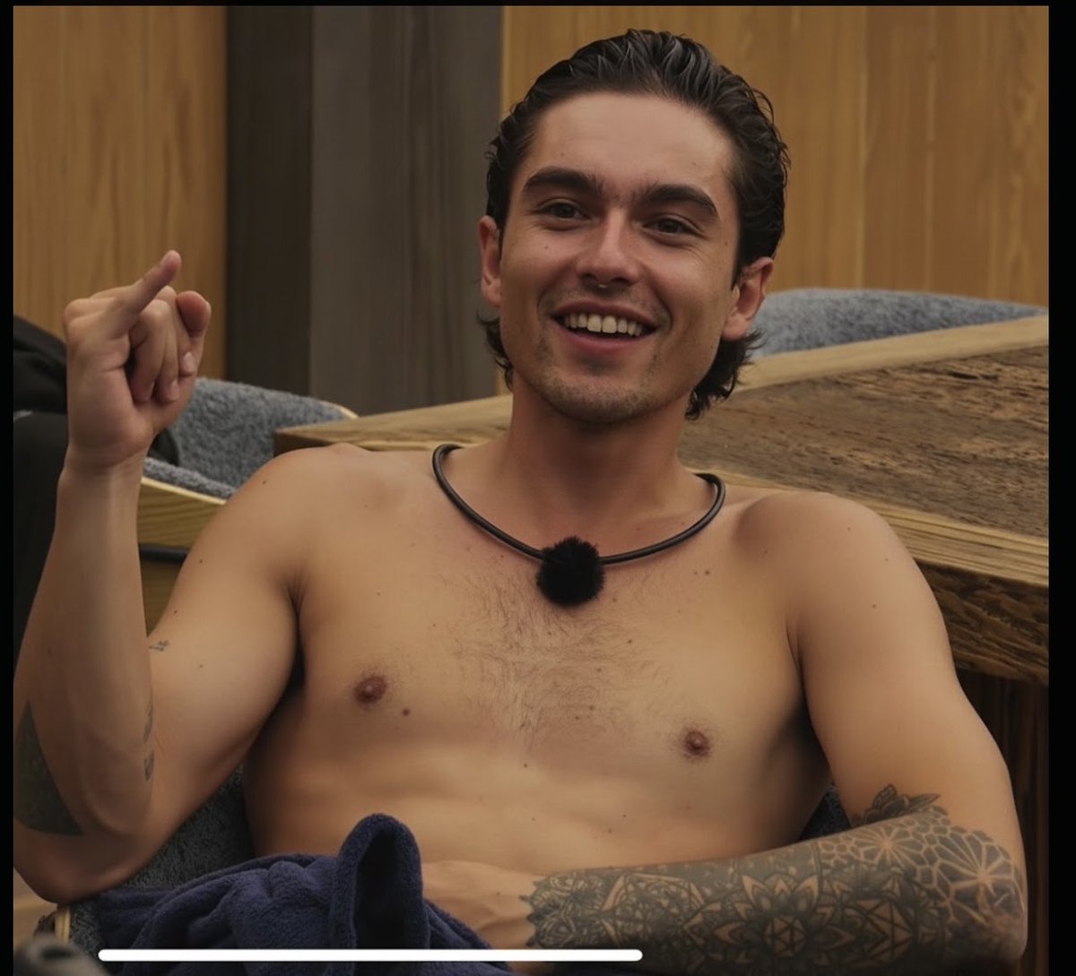 𝓙𝓜  tweet media