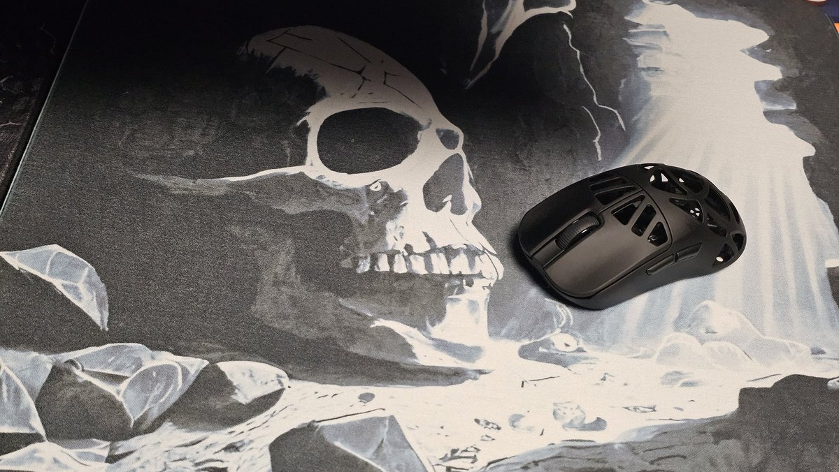 jlgsawh's tweet image. 🔥🔥🔥🔥 combo @FreeFallMFG SV Base Control x @EpomakerK Carbon X, super underrated