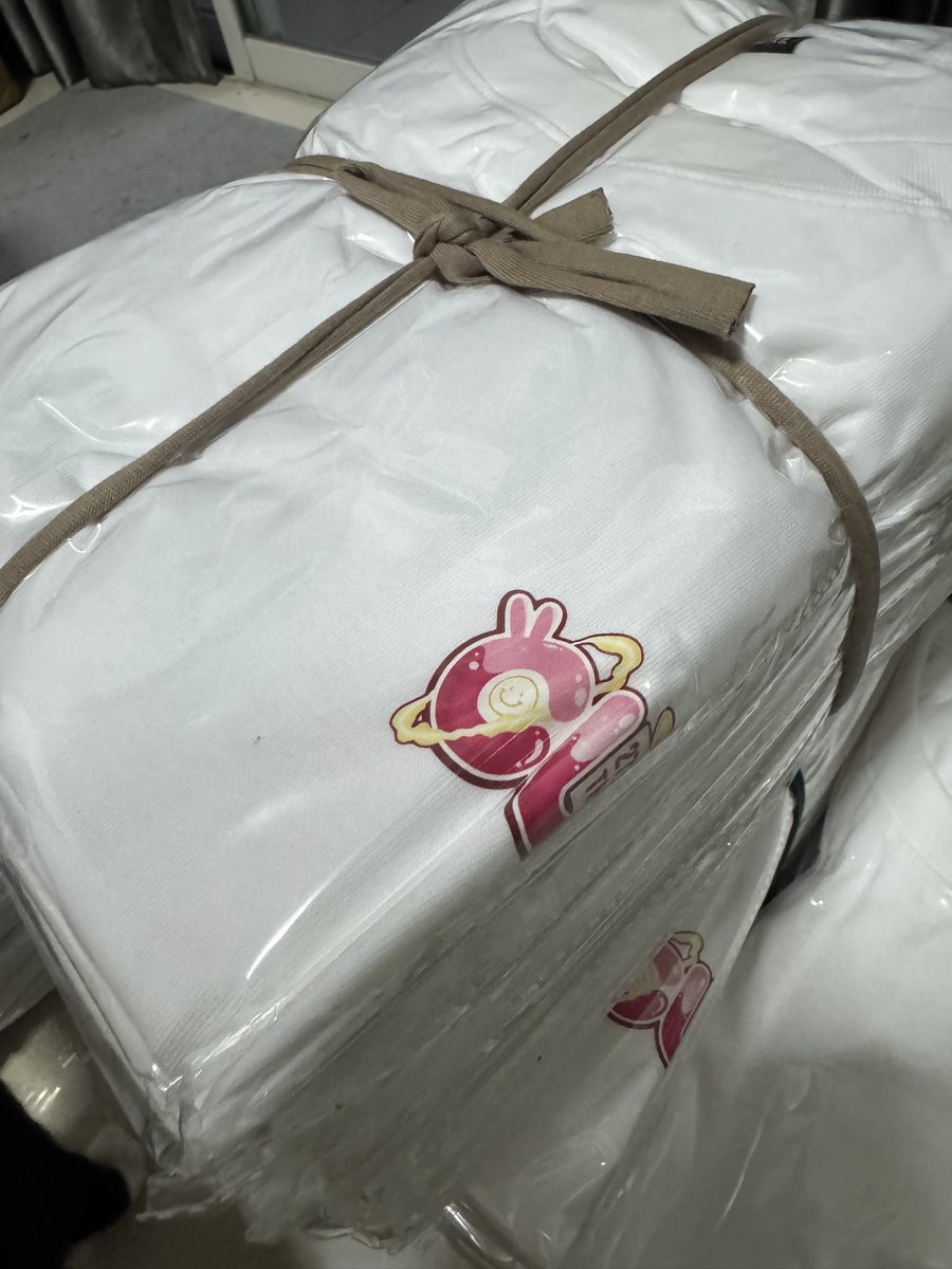 itscharlottyfam's tweet image. ใครที่สั่ง 27th BIRTHDAY COLLECTION 2025 เตรียมรอรับของได้เลยนะคะ 🎁🤏🏻
SMILEY LOVE CHARLOTTE14
#ชาล็อตออสติน #CharlotteAustin
@itscharlotty