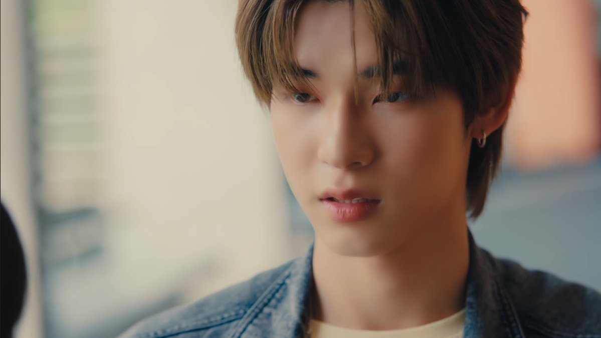 gravitysnap03's tweet image. รีแคป MV อกหักเป็นเพื่อนเธอ แบบสั้น ๆ
.
.
.
.
.
.
.
.
.
.
.
.
.
.
“หล่อ”
DEXX 2ND SONG
#อกหักเป็นเพื่อนเธอ_BesideYou