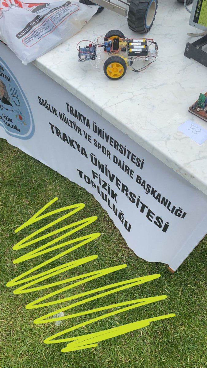 madem bizim topluluğa kimse katılmıyo o zaman ben de buraya işerim