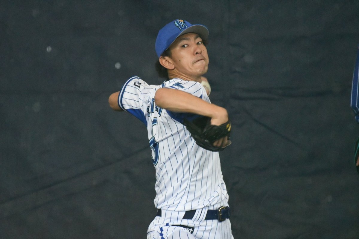 hiro62327's tweet photo. @kenjiro_t_46 現役生活お疲れ様でした。
娘が大変お世話になりました。

最後の登板を観に行けず残念です。
またのつぶやきをお待ちしています😊

娘が田中選手ファンになった日の写真を貼らせていただきました🙇‍♂️ https://t.co/sLaMO8e2TP