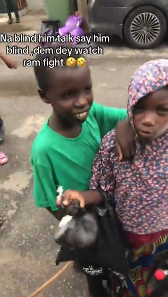 oxygist's tweet image. Man left speechless after giving money to a boy who claimed to be blind, only to spot him hours later watching two rams f!ght ๐ญ๐
(#NGABEN Jagun Jagun Lookman Reno Enugu State)