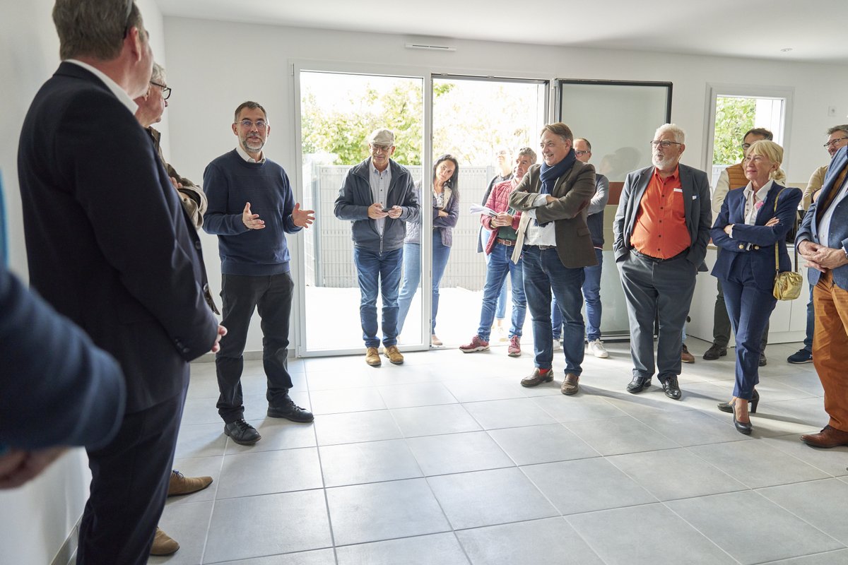 🏡 21 nouveaux logements inaugurés à <a href="/chateau_gontier/">Château-Gontier</a>  !
 👉Une opération #MayenneHabitat rue de la Courtille : des logements modernes, lumineux, durables et adaptés aux besoins actuels.
<a href="/Prefet53/">Préfète de la Mayenne</a> <a href="/lamayenne/">La Mayenne, le Département</a> <a href="/ActionLogement/">Action Logement</a> 
 
#LogementSocial #ConstructionDurable