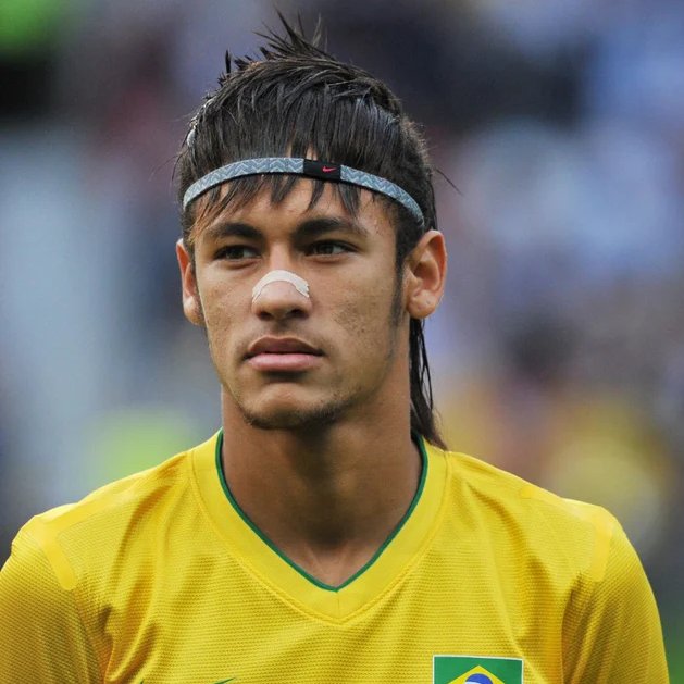 "C'est grâce à ce joueur que j'ai commencé à aimer le foot"

On commence :