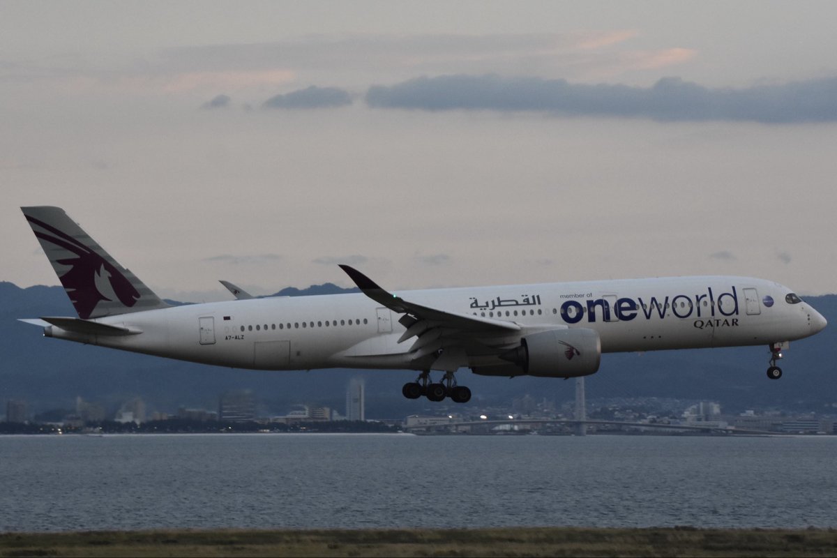 AirplaneVictory's tweet photo. October 14th 2025
Qatar Airways A359XWB
A7-ALZ Oneworld Livery at KIX/RJBB
#QatarAirways #A359XWB
#OneworldLivery
#KansaiInternationalAirport https://t.co/D8kJy4fjgV