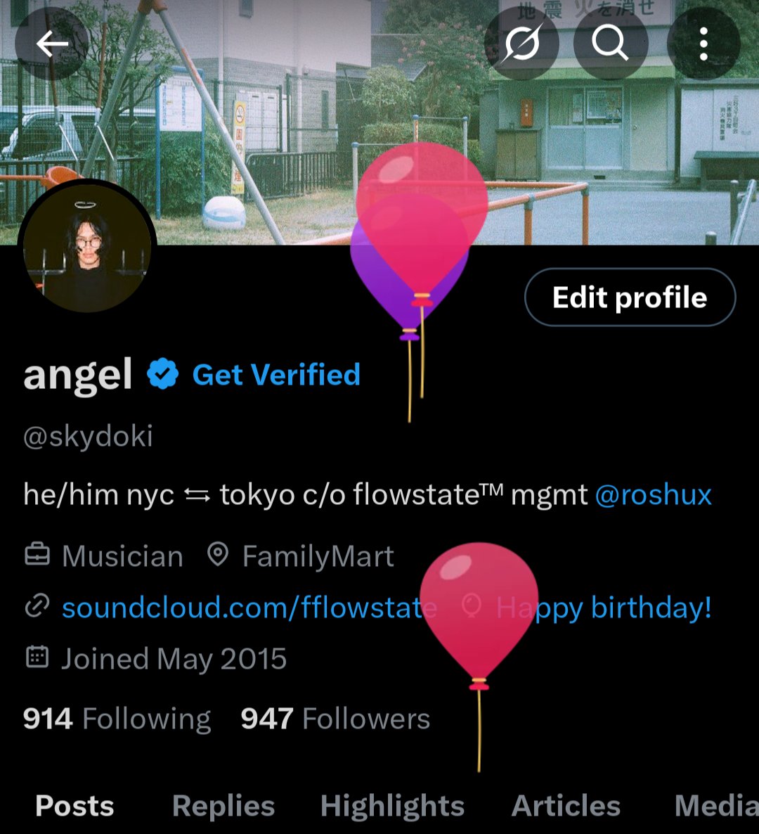 phospheneangel's tweet photo. the annual balloon https://t.co/AoRIZrPFsn