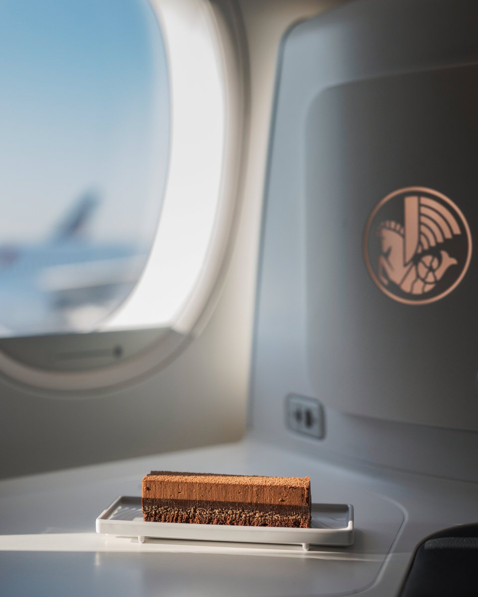 Air France présente de nouvelles pâtisseries signées Yann Couvreur en cabine Business long-courrier. corporate.airfrance.com/fr/actualites/…