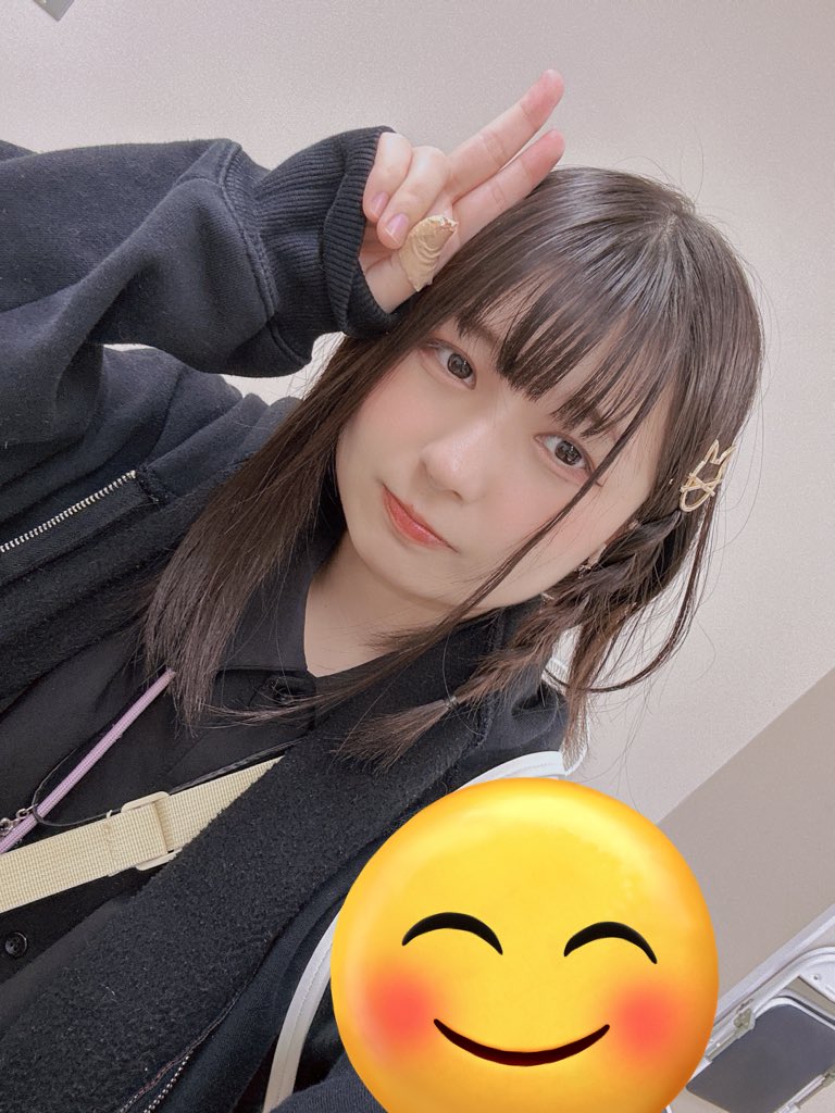 mina_2nd's tweet photo. 今日はちょっと学校の演劇に参加しました✌️ https://t.co/9vDoVgZ0ms