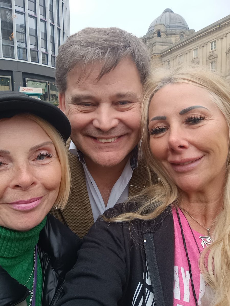 ABridgen's tweet image. At the rally last Saturday, the people don’t want and don’t need digital ID and most people don’t trust the Government, do you ?