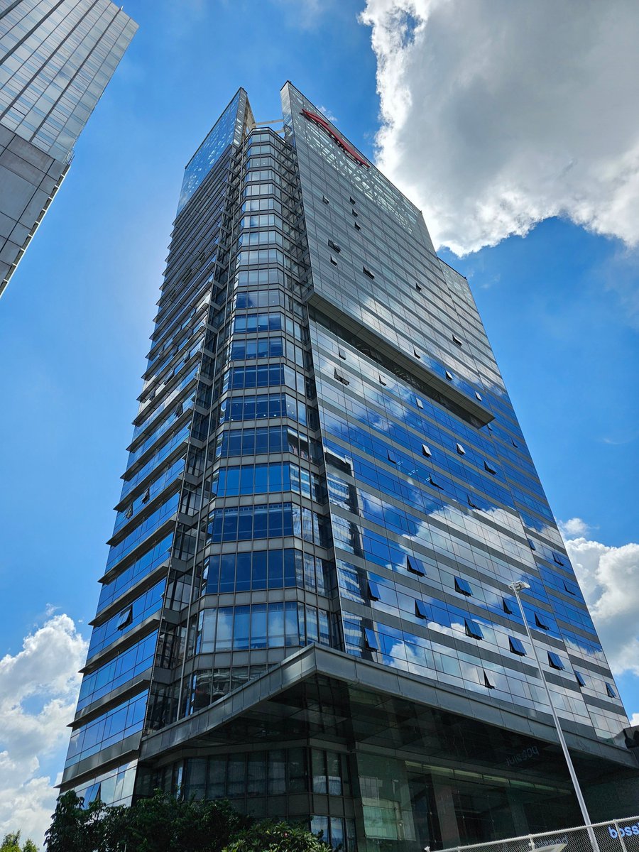 #qdc はビル最上階