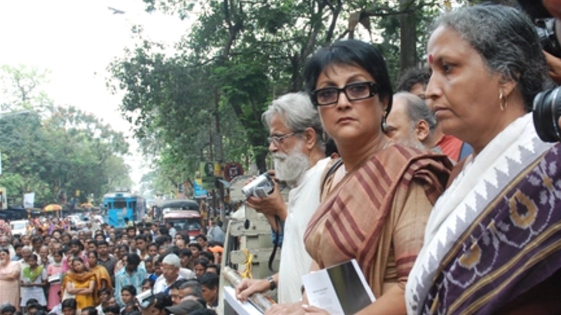 বাংলার সর্বনাশের জন্য এরাও দায়ী - থুঃ
