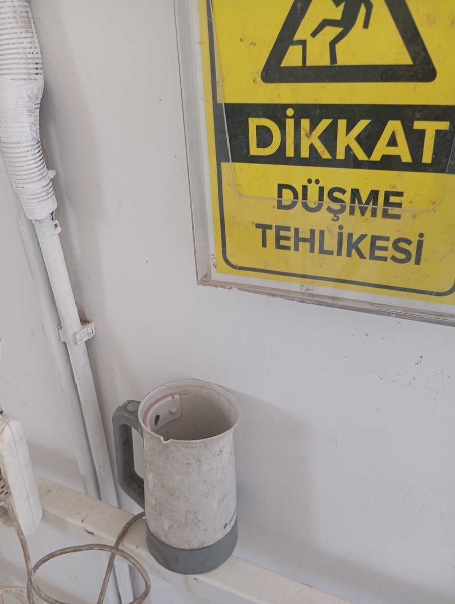 YeniYasa ŞoföreDarbedir

Verin ehliyetlerimizi yenileyelim. 

#EhliyetAffı