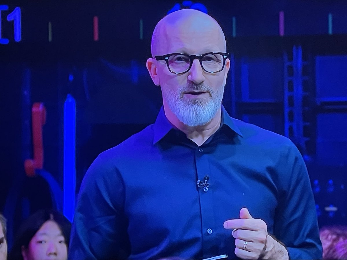 Interesting conversation on <a href="/abcnews/">ABC News</a> about under 16 social media ban hosted by <a href="/Raf_Epstein/">Raf Epstein</a> it’s clearly not a black &amp; white issue