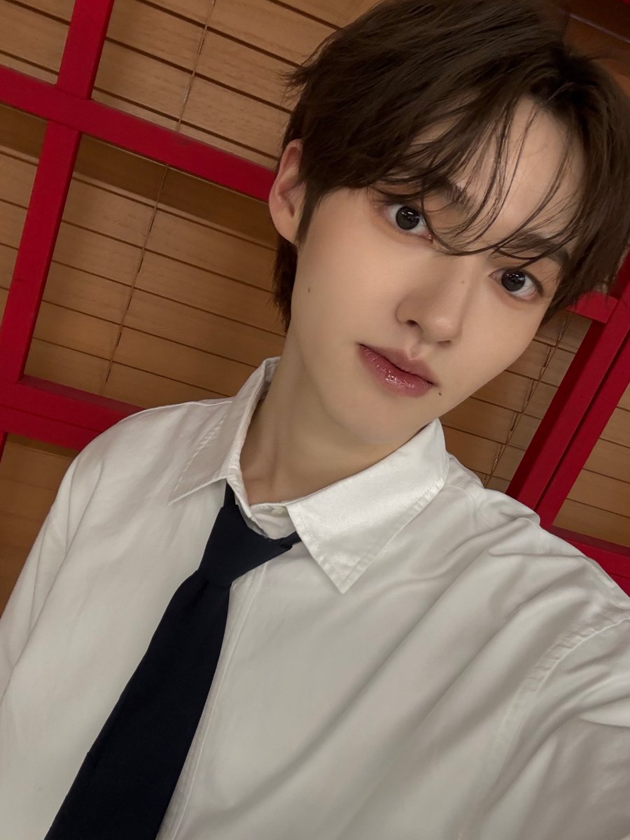 📸] 전부 너란 걸🌟 #YUHZ #유어즈 #JUNSEONG #준성