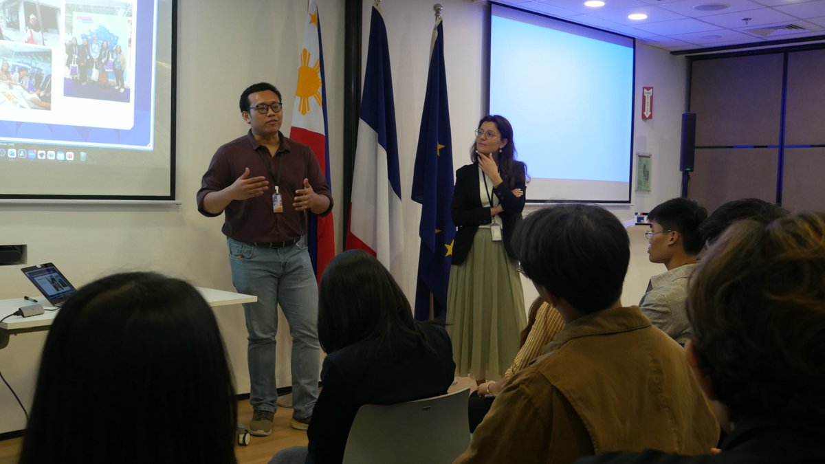 🇫🇷🇵🇭 The French Embassy had the pleasure of hosting an engaging session for 15 students of <a href="/MUN_UPD/">Model United Nations - UPD</a>. They were warmly welcomed by Ambassador <a href="/MarieFontanelPH/">Marie Fontanel 🇨🇵🇵🇭</a>, who shared valuable insights on France-Philippines bilateral relations.