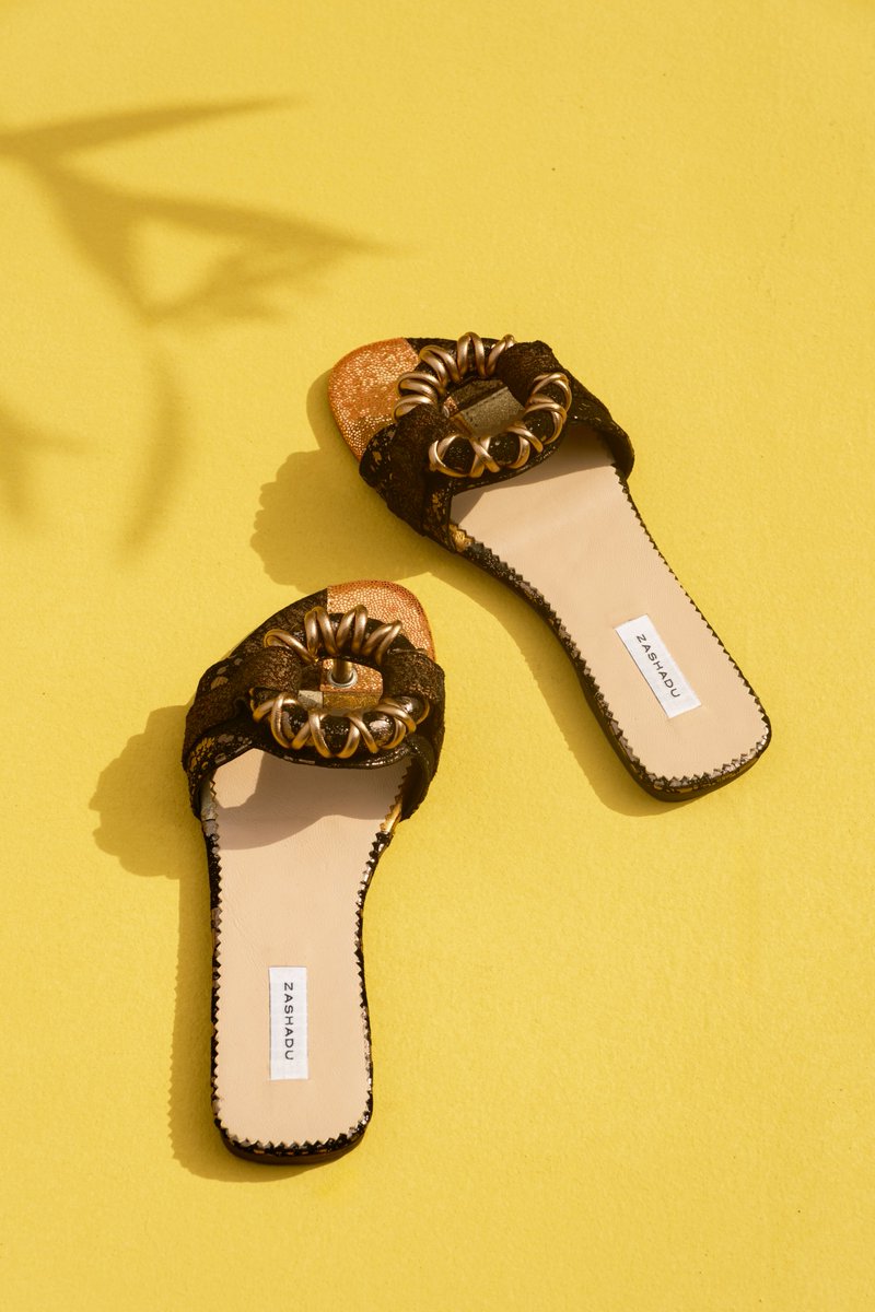 Temple_Muse's tweet photo. Walk in perfect elegance with these beautiful slippers by #Zashadu, great for fashionistas of all ages. https://t.co/FVfBqvL55Y