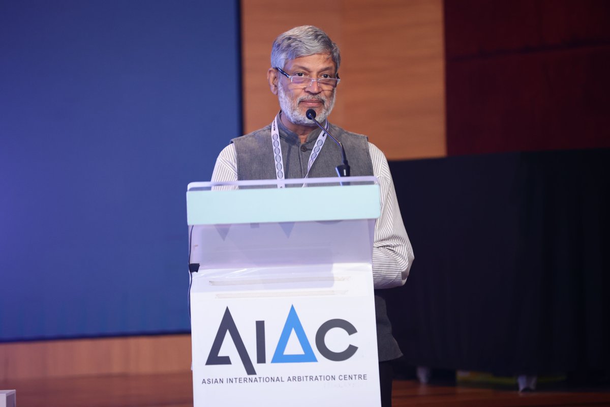 ProgIntl's tweet image. "We need to build labour internationals, internationals of people as well as states."
— Nikhil Dey, Founder of Mazdoor Kisan Shakti Sangathan (@mkssindia) 🇮🇳