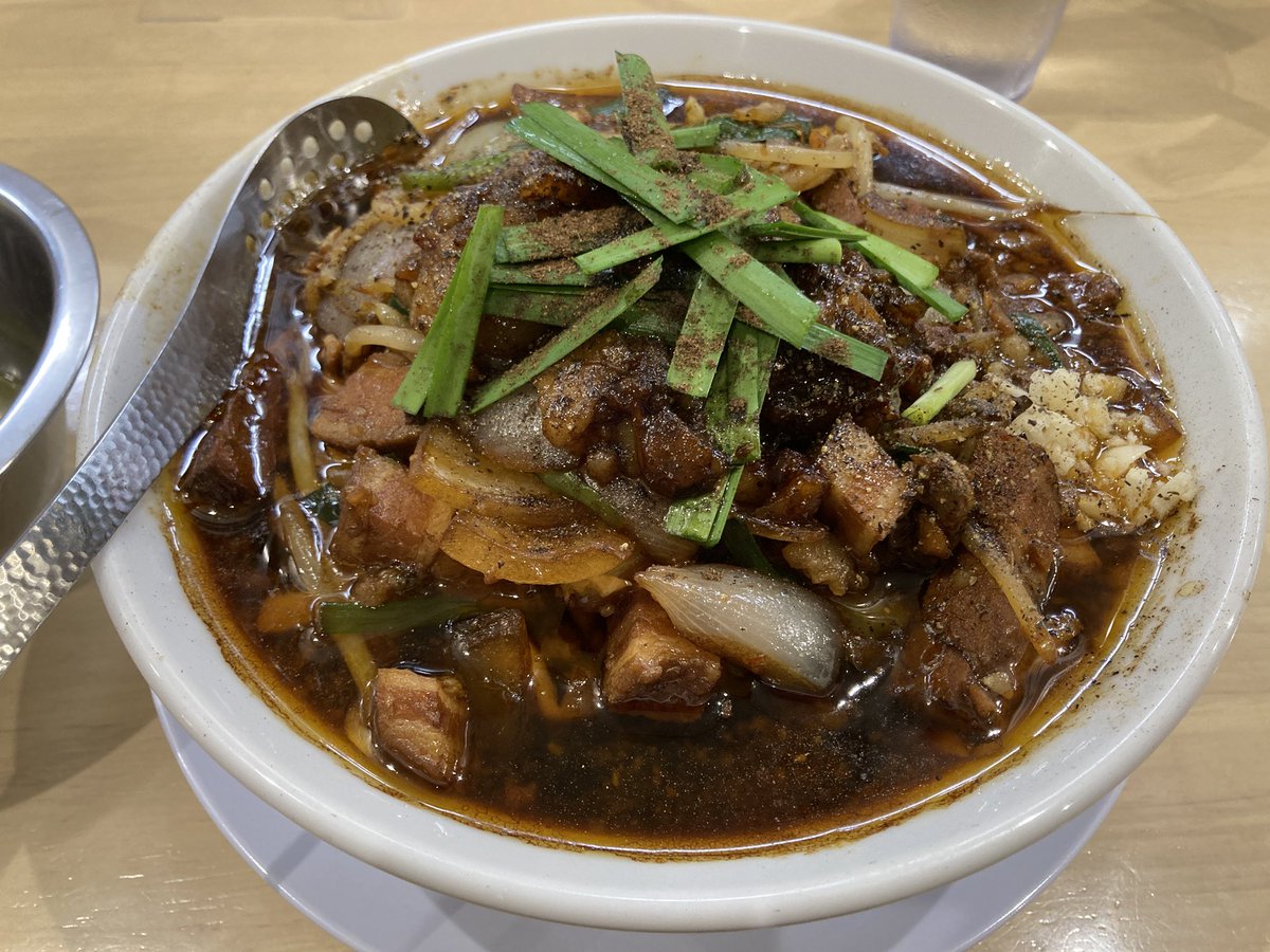 健康診断終わったのでもり伝さん🍜

スタ盛りそば　330g

最初味濃いかな思ったけどすぐ順応😊
めちゃくちゃ美味かったしご飯も付いてて大満足

限定メニューだし次も食べよ😚